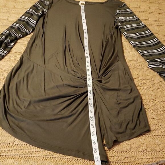 HUNTER Green tunic  - Picture 4 of 6